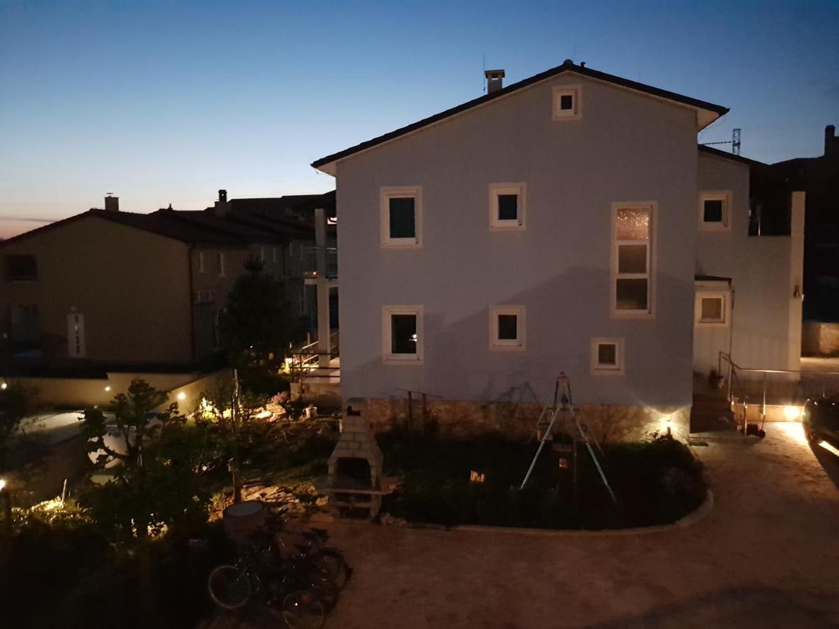 Appartement Mateo Barbariga Exterior photo